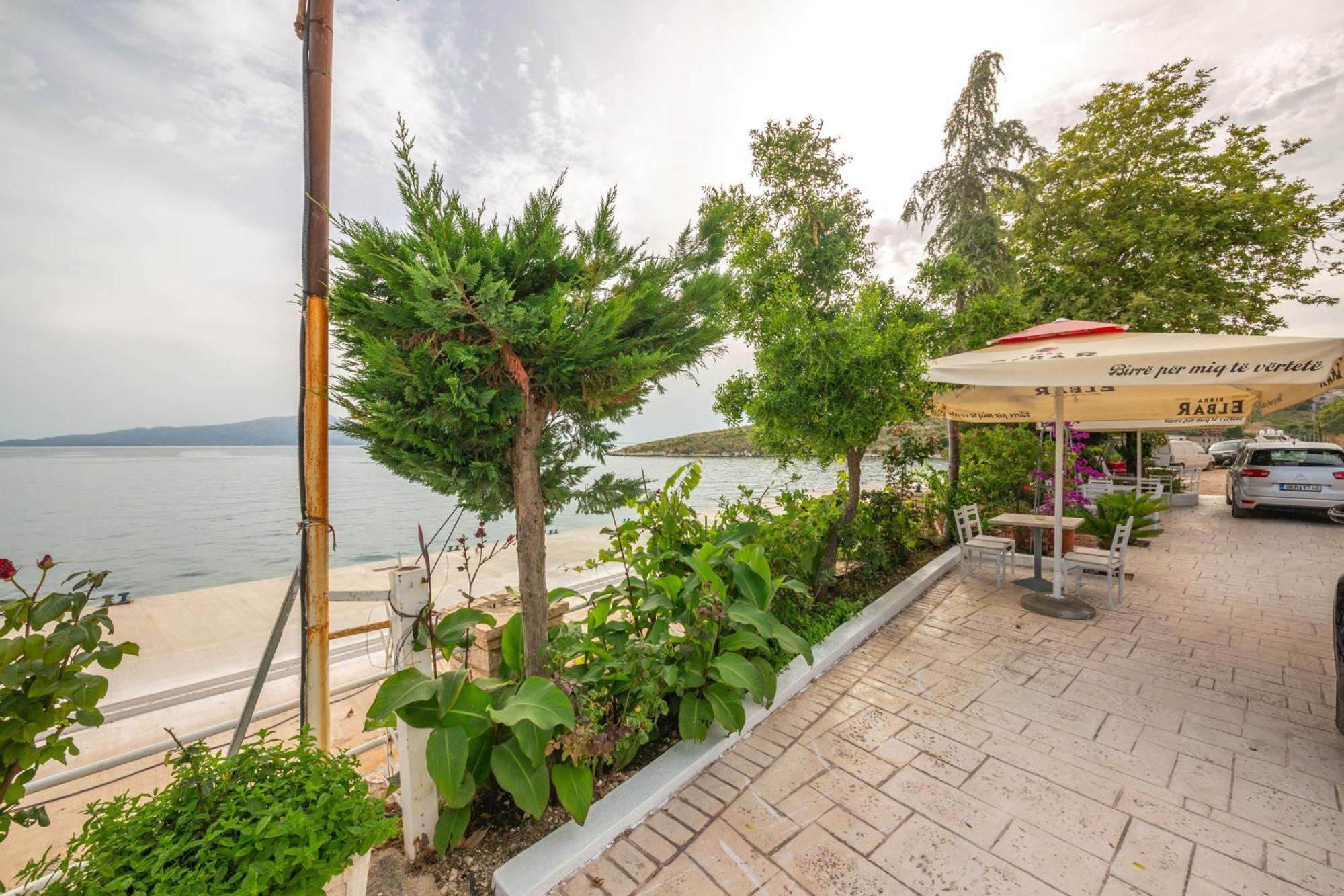 Apartments Cikuli ซารานเดอ ภายนอก รูปภาพ