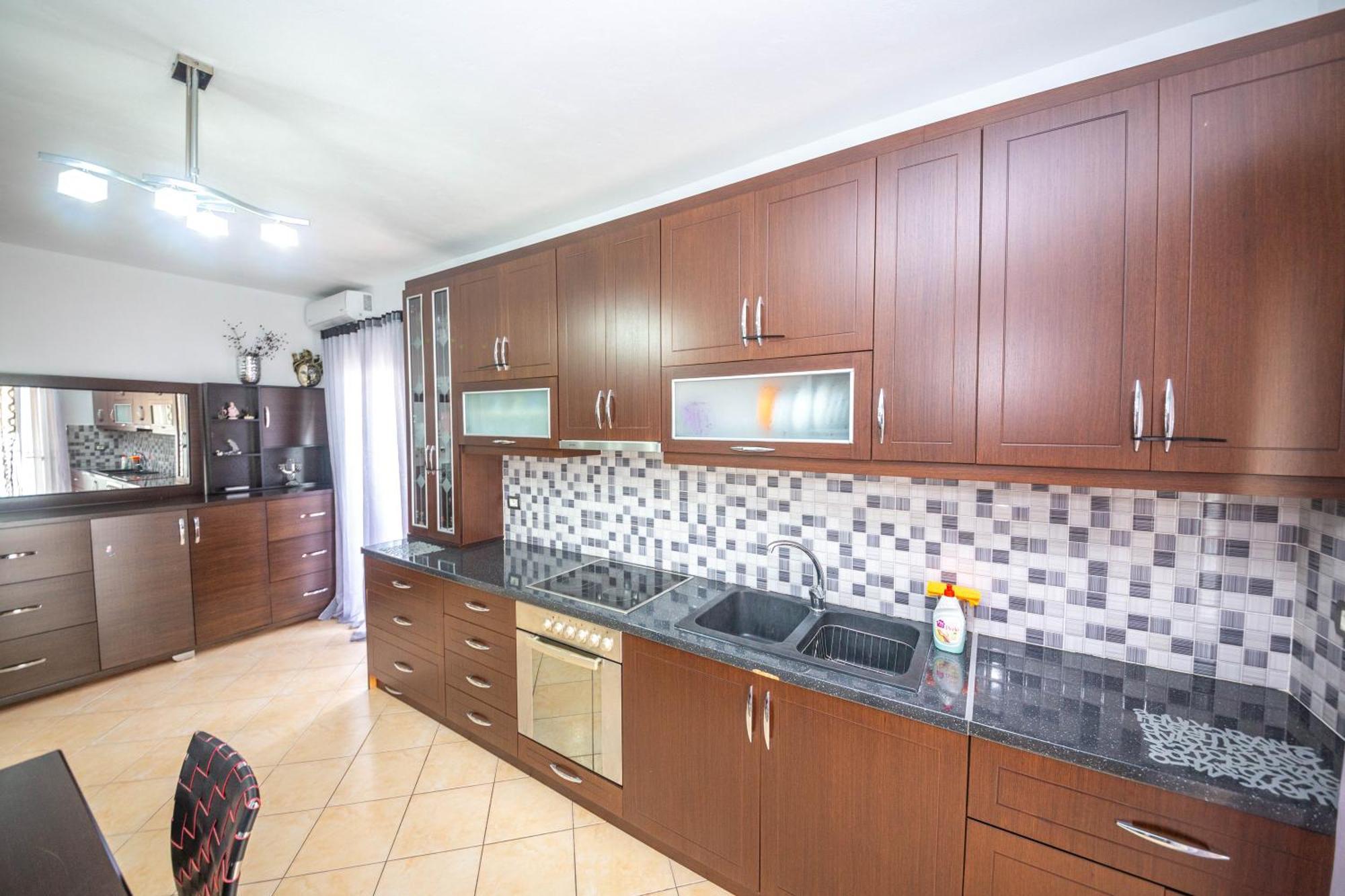 Apartments Cikuli ซารานเดอ ภายนอก รูปภาพ