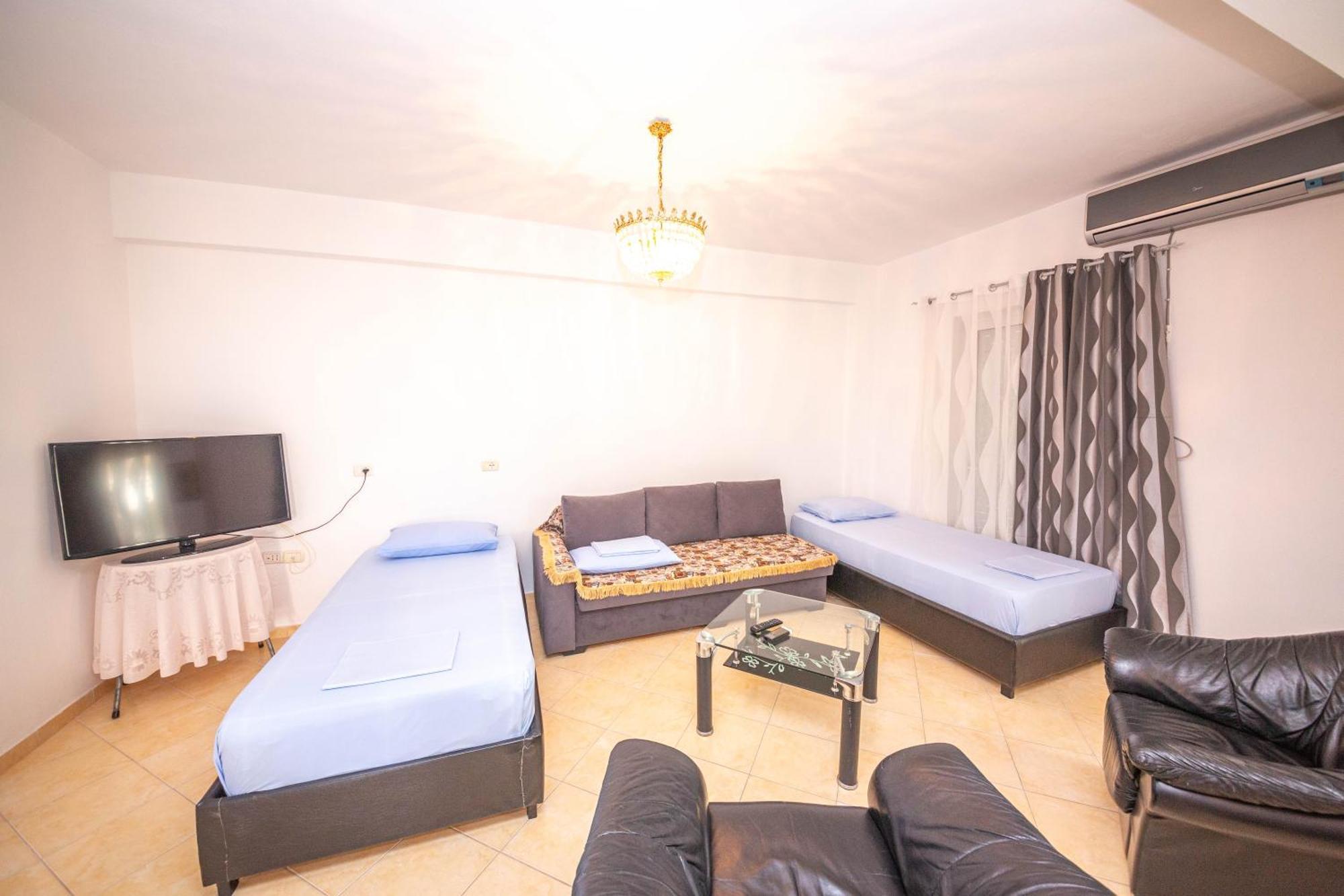 Apartments Cikuli ซารานเดอ ภายนอก รูปภาพ