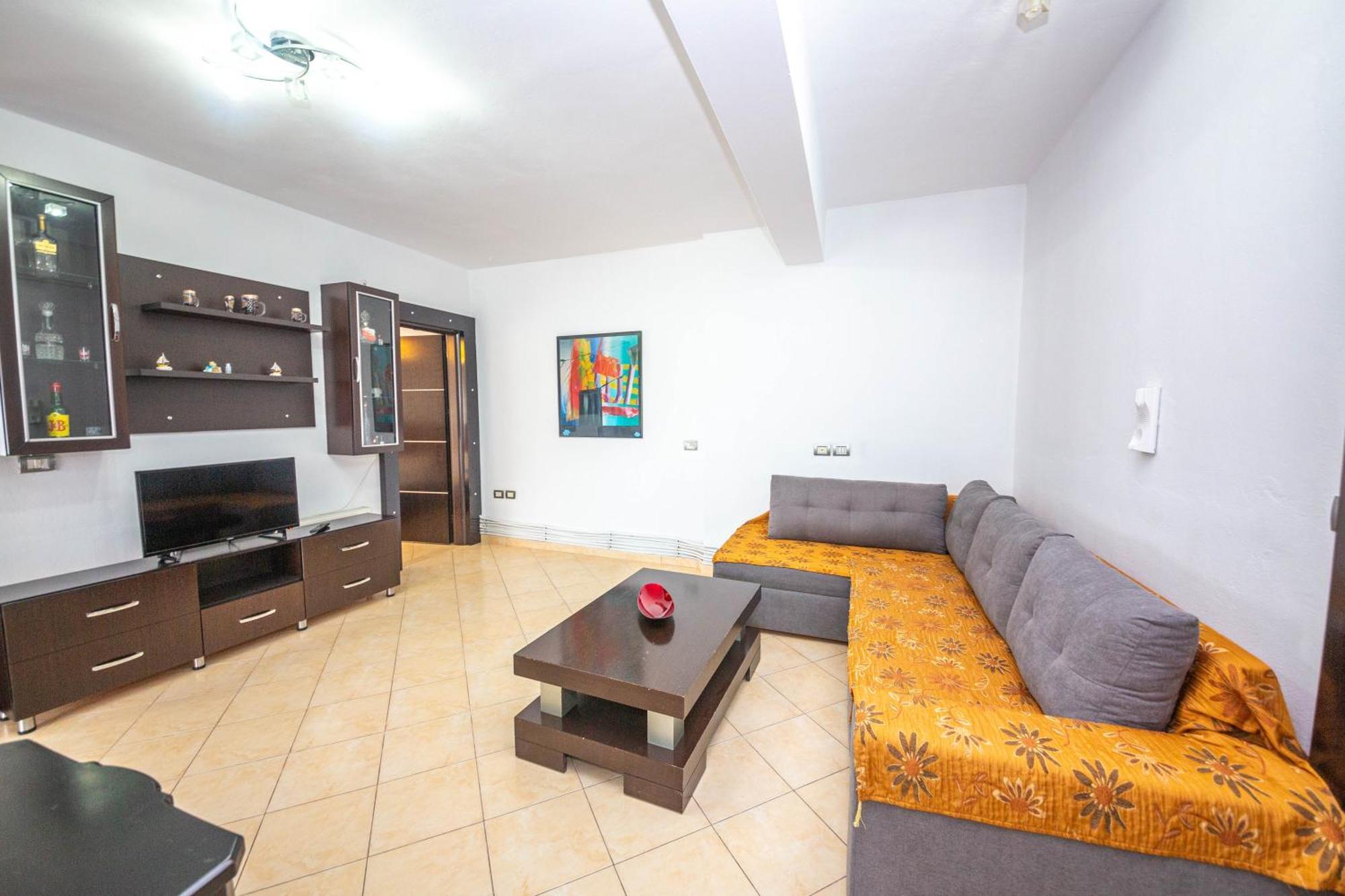 Apartments Cikuli ซารานเดอ ภายนอก รูปภาพ