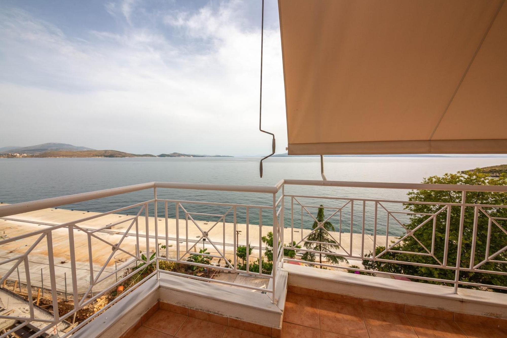 Apartments Cikuli ซารานเดอ ภายนอก รูปภาพ