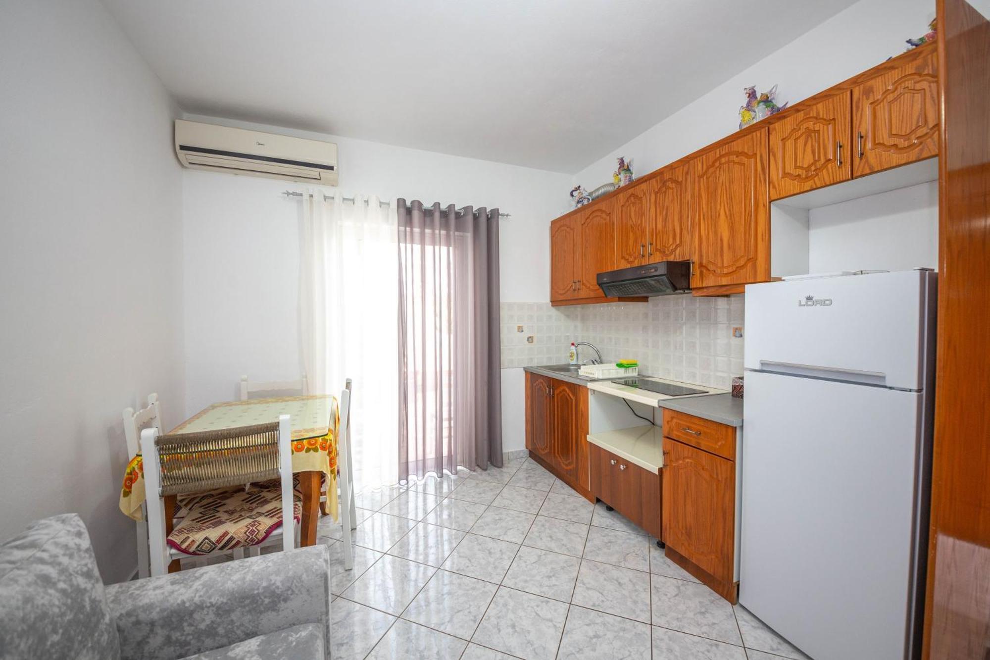 Apartments Cikuli ซารานเดอ ภายนอก รูปภาพ