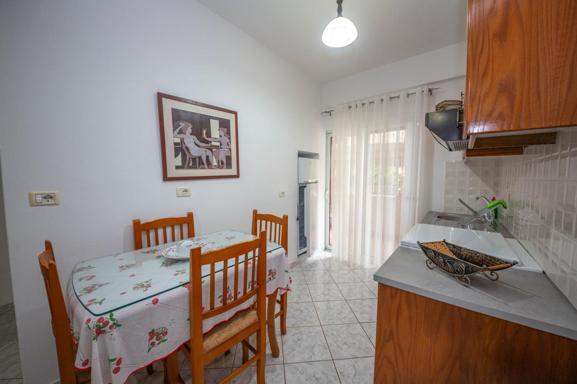 Apartments Cikuli ซารานเดอ ภายนอก รูปภาพ