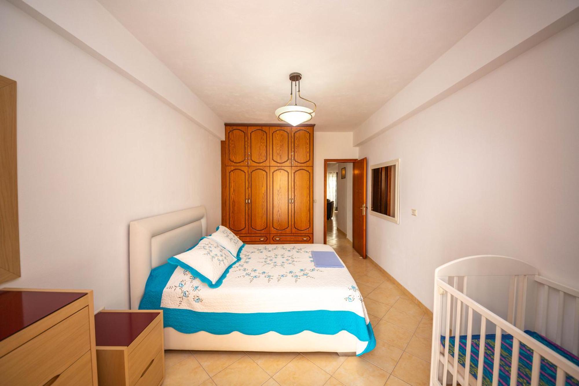 Apartments Cikuli ซารานเดอ ภายนอก รูปภาพ