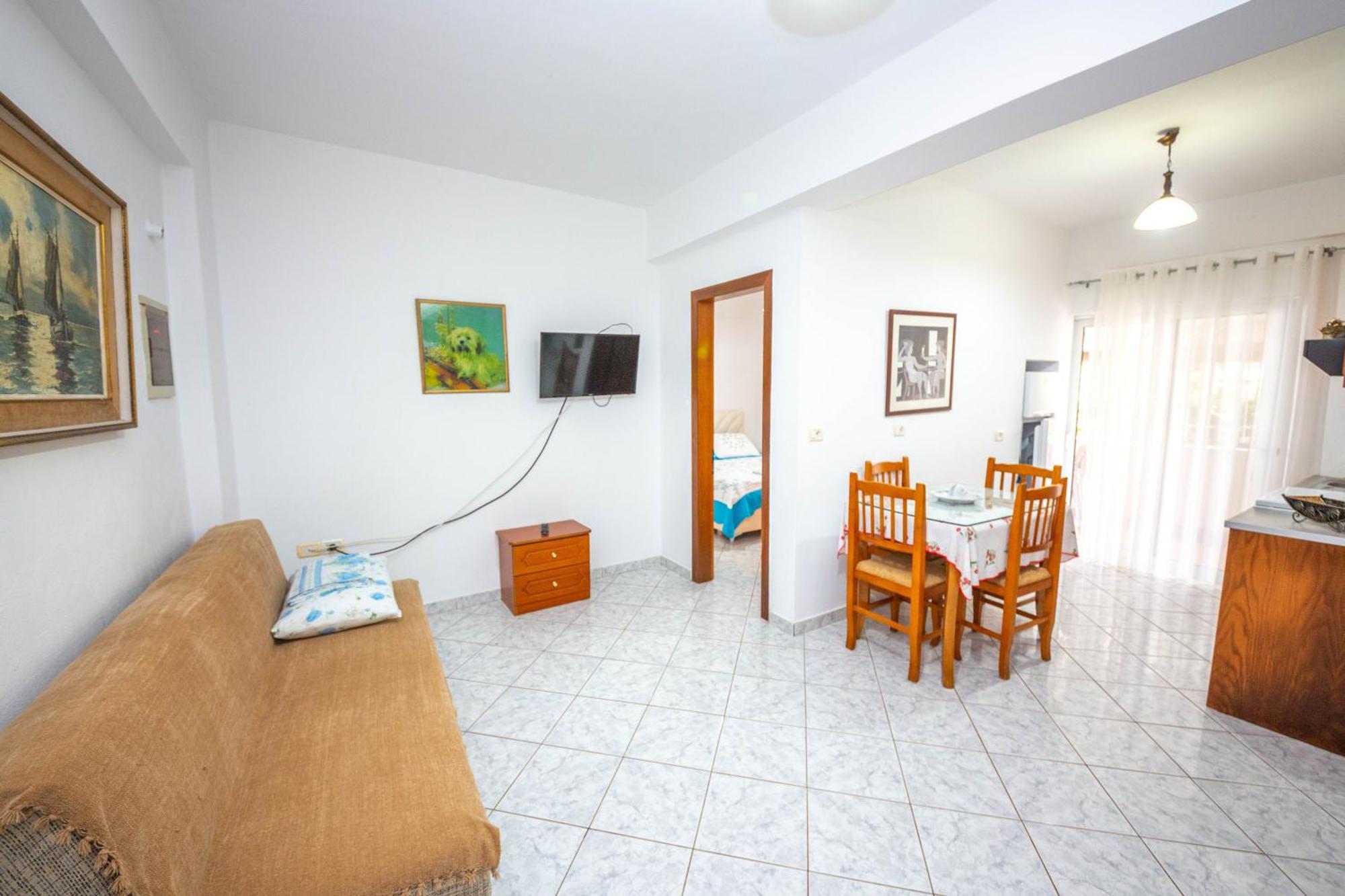 Apartments Cikuli ซารานเดอ ภายนอก รูปภาพ