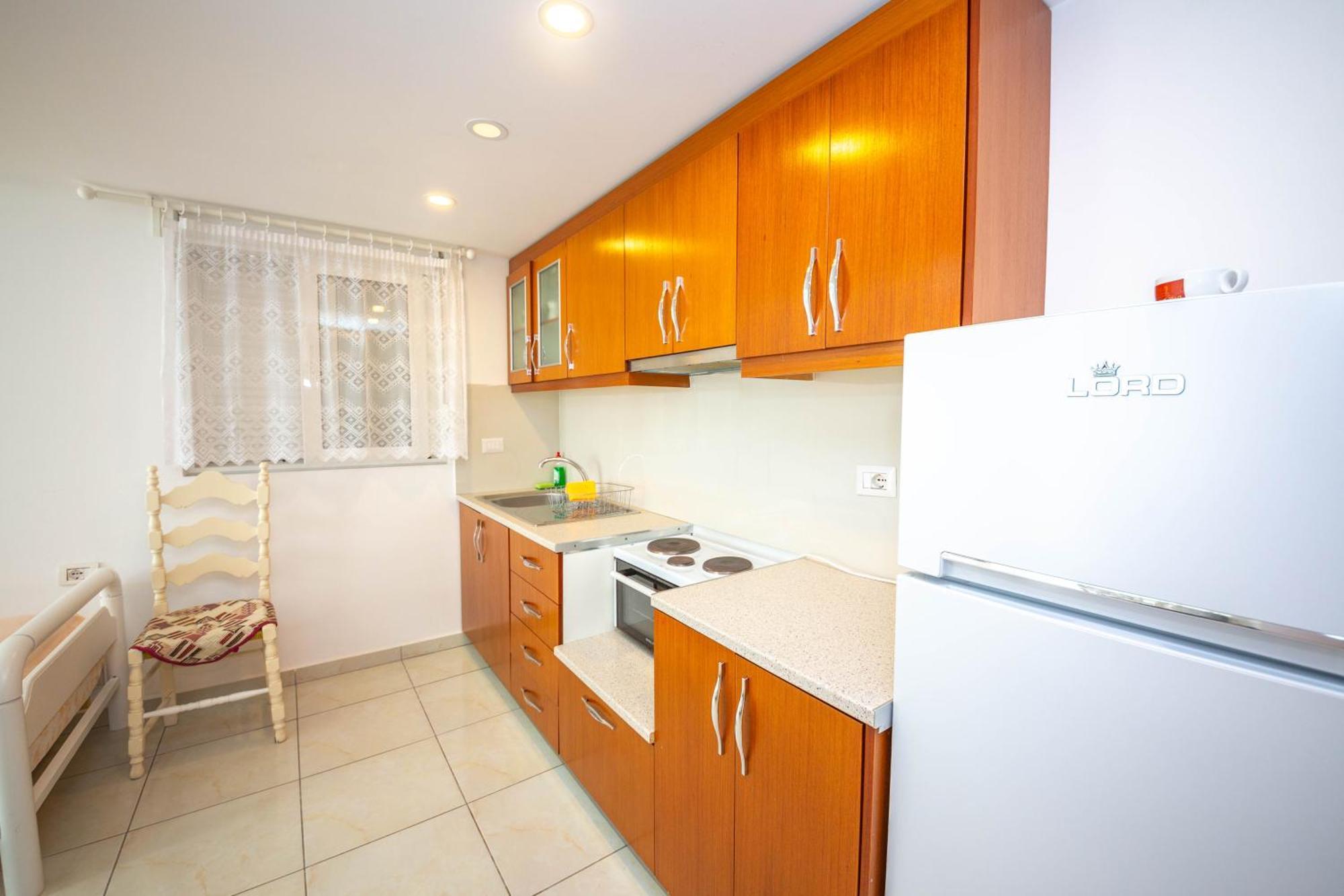 Apartments Cikuli ซารานเดอ ภายนอก รูปภาพ