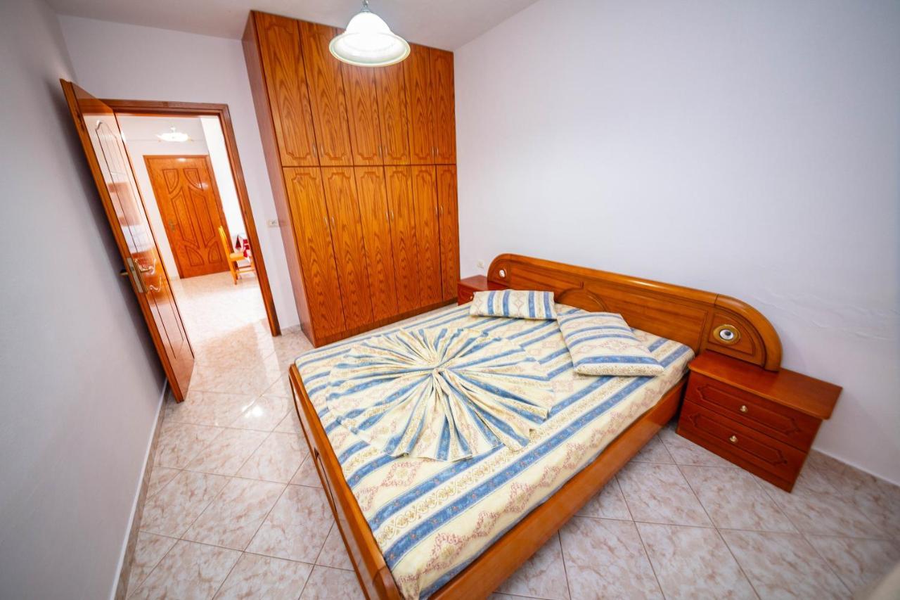 Apartments Cikuli ซารานเดอ ภายนอก รูปภาพ