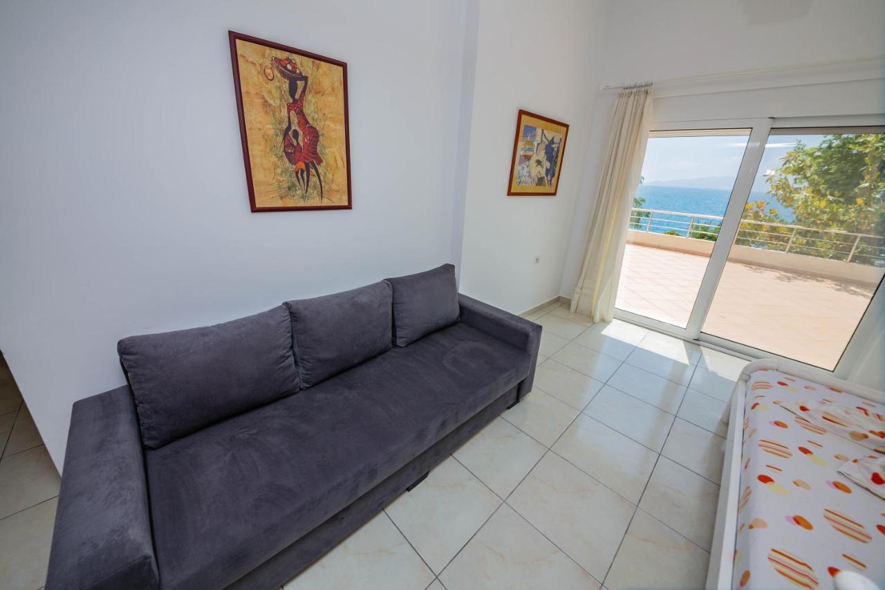 Apartments Cikuli ซารานเดอ ภายนอก รูปภาพ